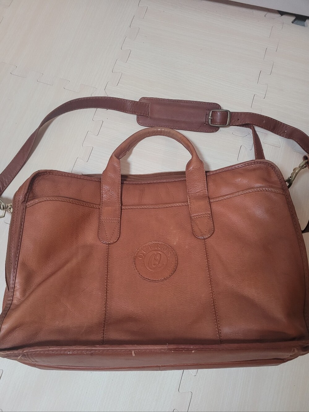 Queros Columbian Leather House Genuine Leather Briefcase